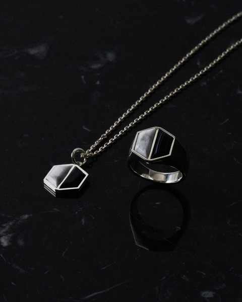 W TM NECKLACE ONYX  HOWLITE 詳細画像