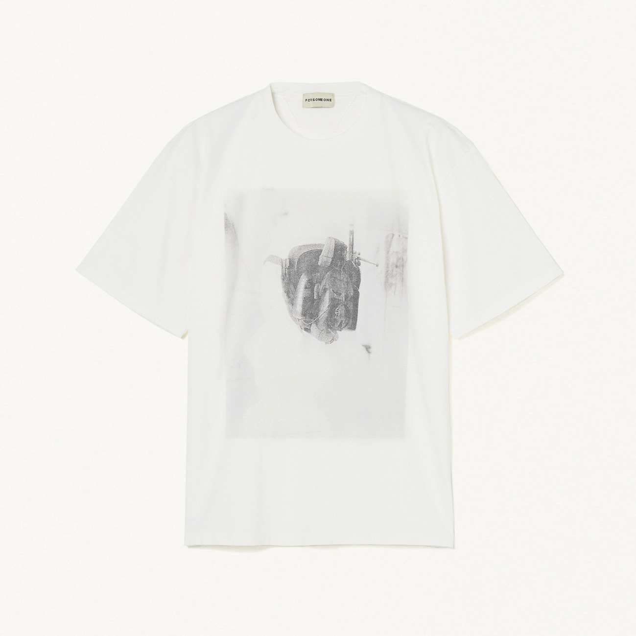 FORSOMEONEが新進気鋭のアーティスト佃弘樹とのコラボTシャツを4/16(金)発売。